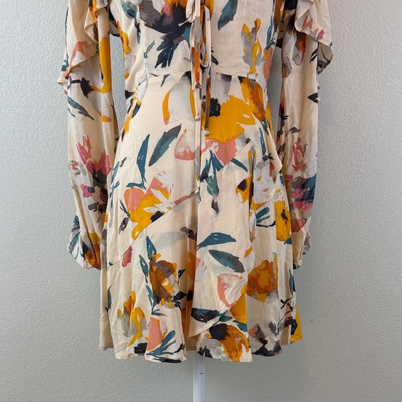 BCBGMaxazria Floral Long Sleeve Dress Size 2 - Picture 3 of 11